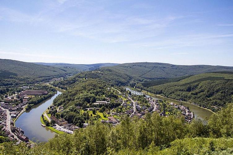 De Vac's Et D'affaires A Holiday home Montherme